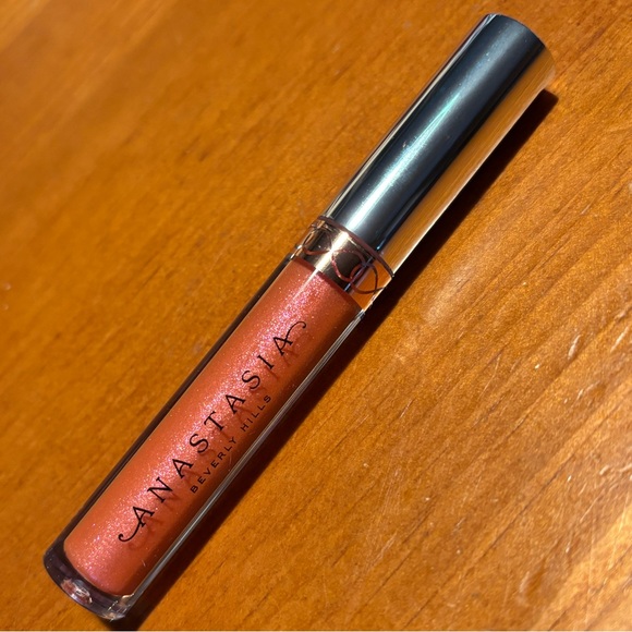 Anastasia Beverly Hills Lip Gloss Girly - Picture 2 of 16